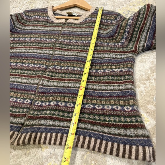 L.L. Bean Women's Wool Silk Blend Sweater - Picture 9 of 10